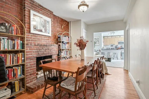 $3,900 | 130 Myrtle Street, Unit 5, Boston, MA 02114