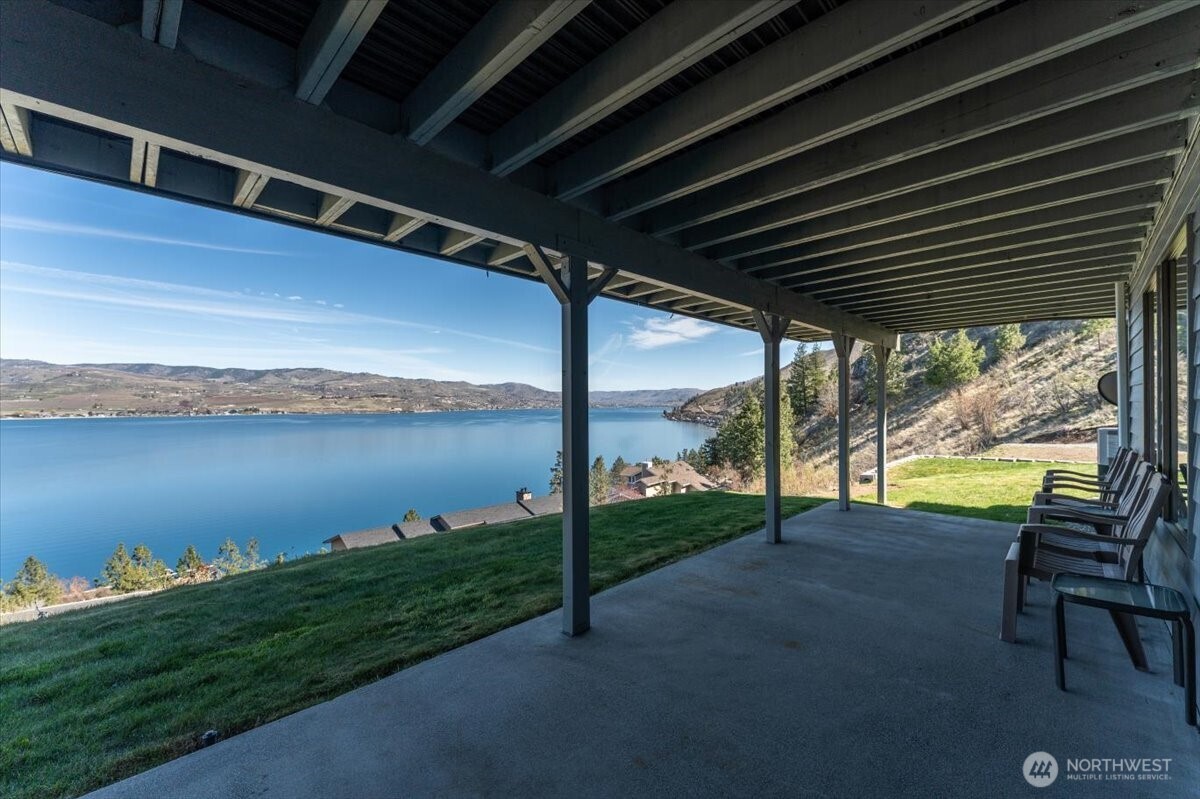 4056 Lakeview Place, Unit 2B Chelan, WA 98816 - Photo 28 of 40