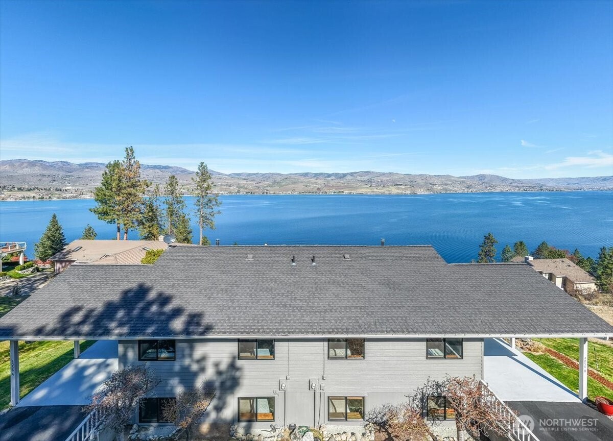 4056 Lakeview Place, Unit 2B Chelan, WA 98816 - Photo 5 of 40