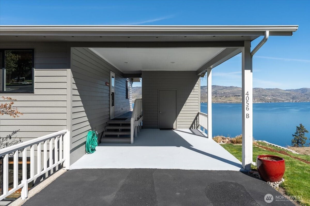 4056 Lakeview Place, Unit 2B Chelan, WA 98816 - Photo 8 of 40