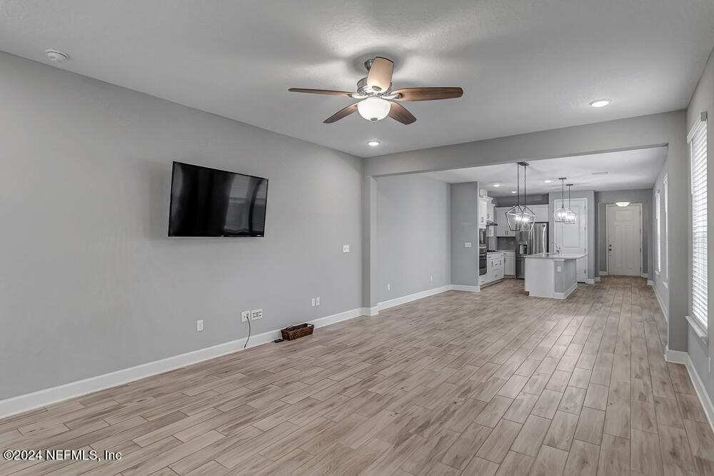 588 Vista Lake Circle Ponte Vedra, FL 32081 - Photo 11 of 39 21