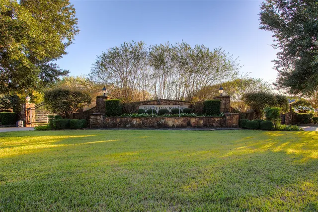 $429,000 | 5757 Lakeside Villas Court, Conroe, TX 77304