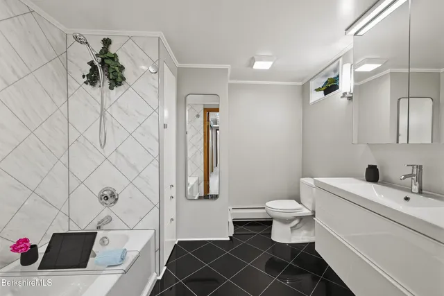 $844,987 | 108 Berkshire Drive, Williamstown, MA 01267