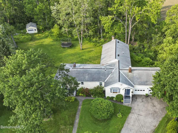 $844,000 | 108 Berkshire Drive, Williamstown, MA 01267