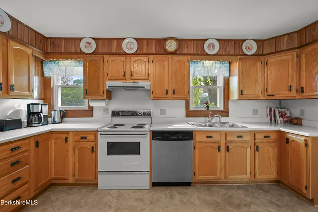 $844,987 | 108 Berkshire Drive, Williamstown, MA 01267