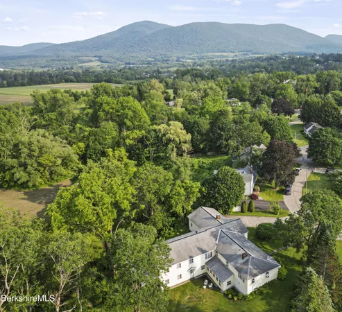 $844,000 | 108 Berkshire Drive, Williamstown, MA 01267