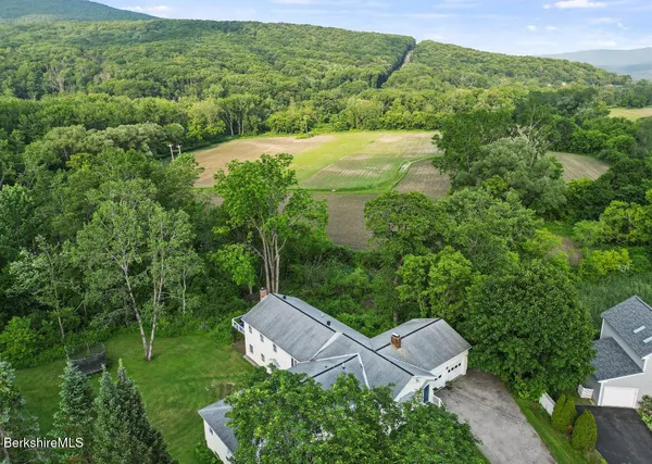 $844,000 | 108 Berkshire Drive, Williamstown, MA 01267
