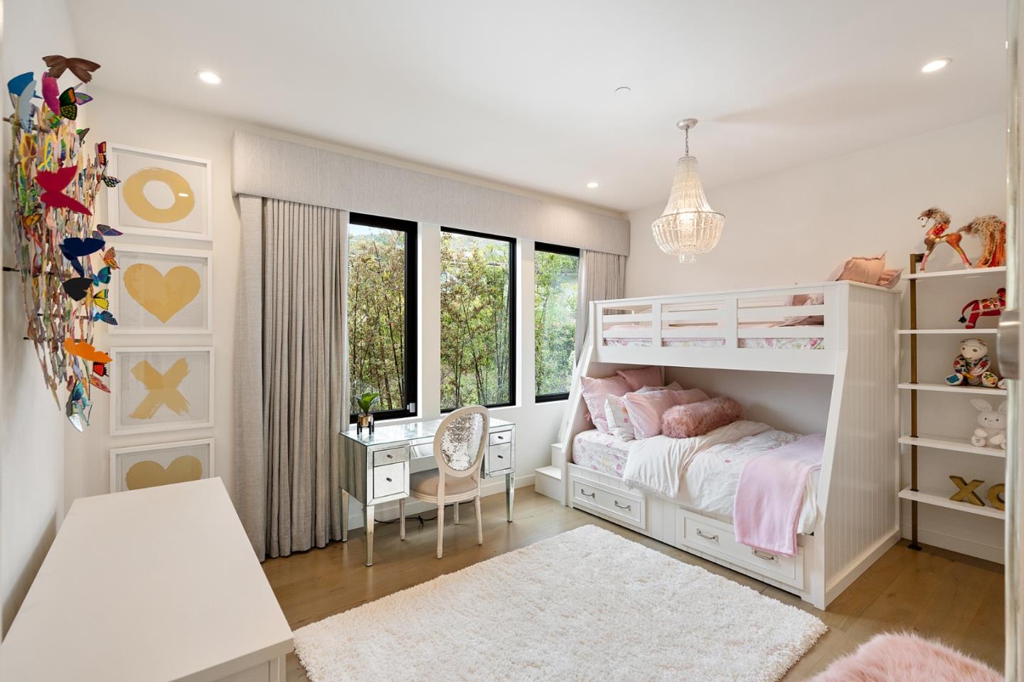 21 Gilmartin Drive Tiburon, CA 94920 - Photo 42 of 82 a bedroom with a bed and a window