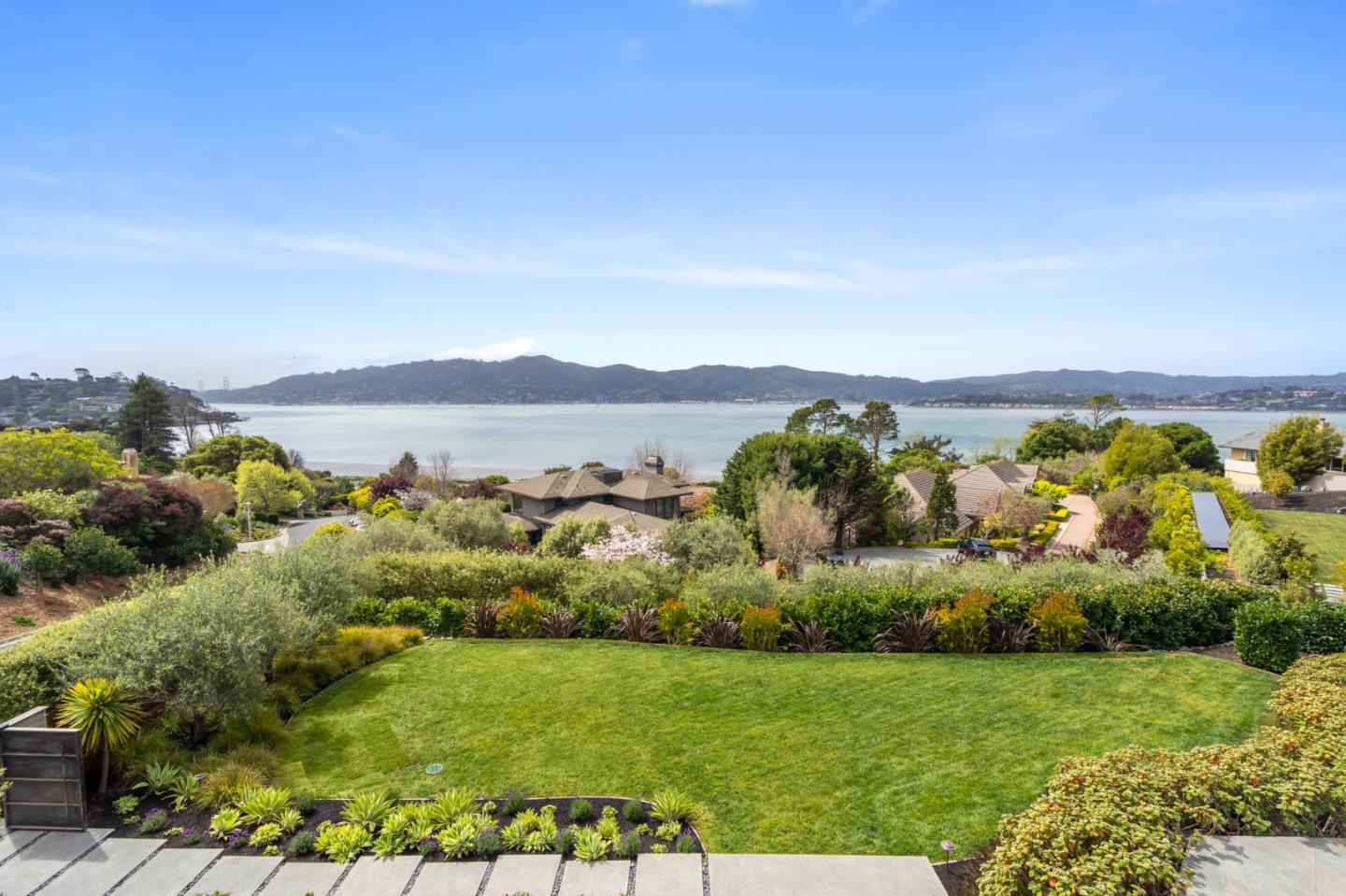 21 Gilmartin Drive Tiburon, CA 94920 - Photo 8 of 82