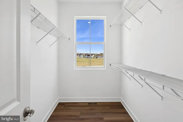 a view of utility room