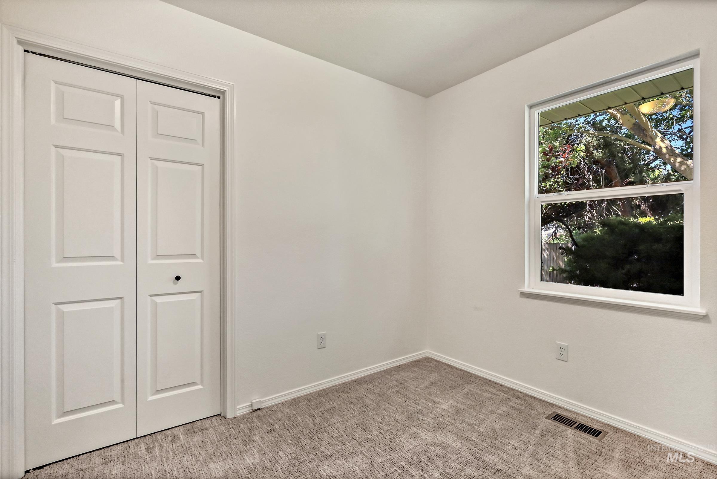 2153 North Leann Way Meridian, ID 83646 - Photo 9 of 24
