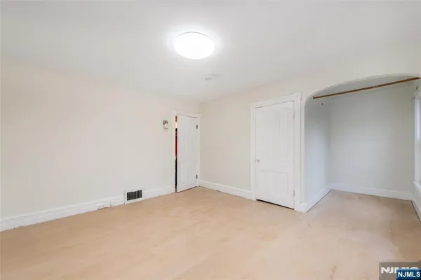 $4,500 | 14 South Highwood Avenue, Glen Rock, NJ 07452