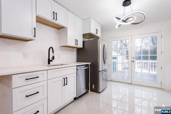 $4,500 | 14 South Highwood Avenue, Glen Rock, NJ 07452