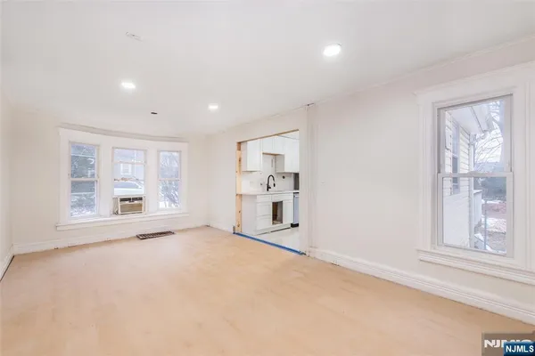 $4,500 | 14 South Highwood Avenue, Glen Rock, NJ 07452