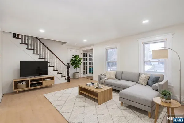 $4,500 | 14 South Highwood Avenue, Glen Rock, NJ 07452