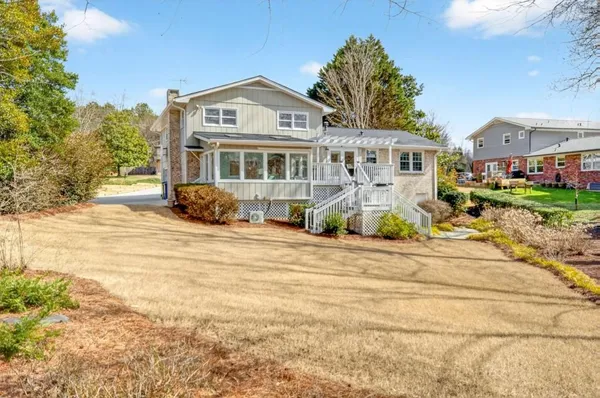$675,000 | 5370 Grenoble Court, Dunwoody, GA 30360