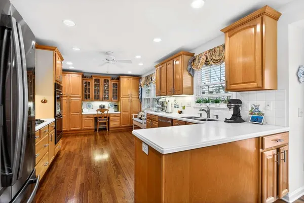 $675,000 | 5370 Grenoble Court, Dunwoody, GA 30360