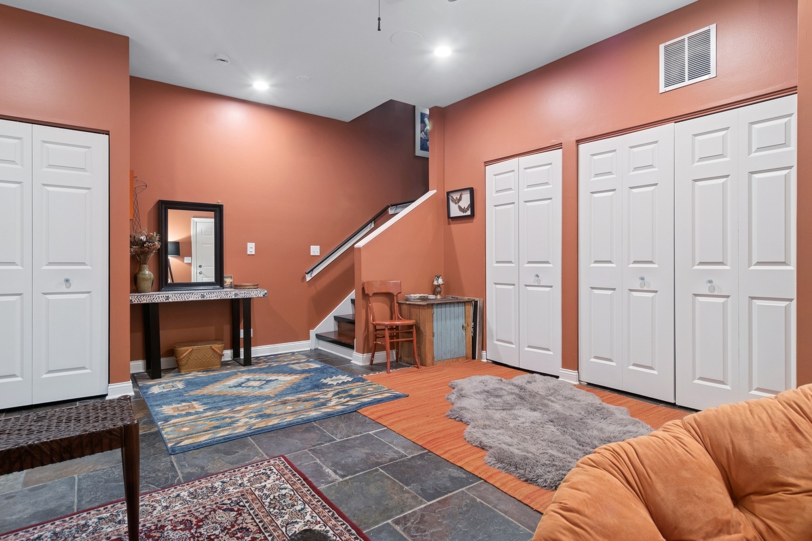 1012 South Loomis Street, Unit F Chicago, IL 60607 - Photo 10 of 25 a living room with furniture