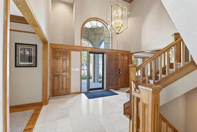 $874,900 | 5480 Maple Ridge Court, Minnetonka, MN 55343