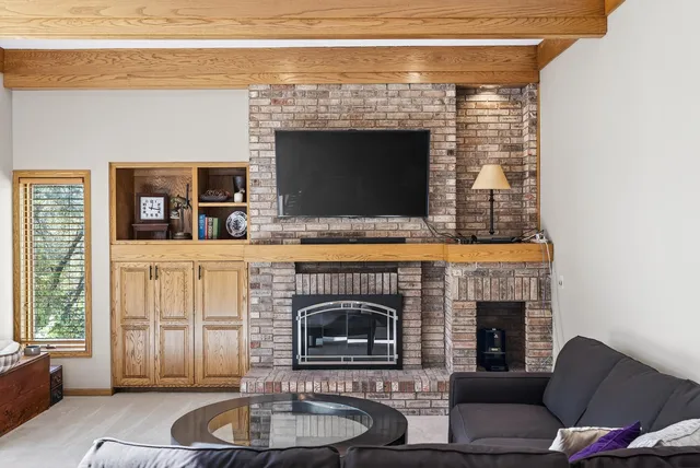 $874,900 | 5480 Maple Ridge Court, Minnetonka, MN 55343