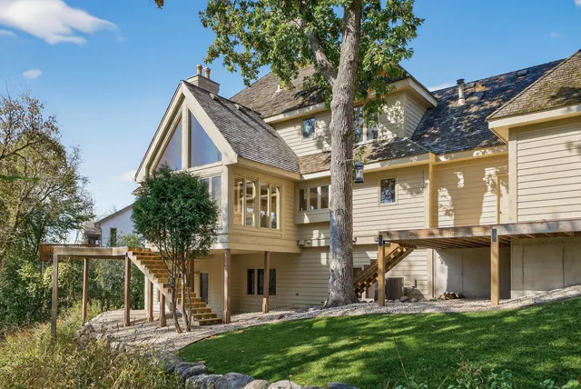 $874,900 | 5480 Maple Ridge Court, Minnetonka, MN 55343