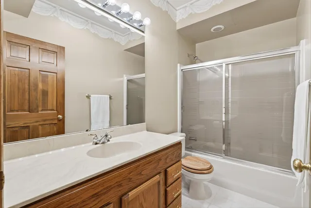 $874,900 | 5480 Maple Ridge Court, Minnetonka, MN 55343