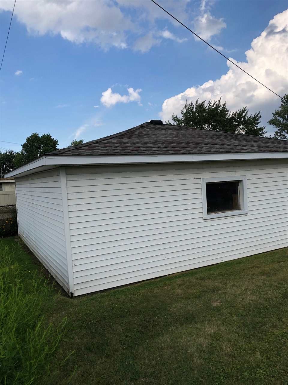 27903 Jean Road Warren, MI 48093 - Photo 8 of 56