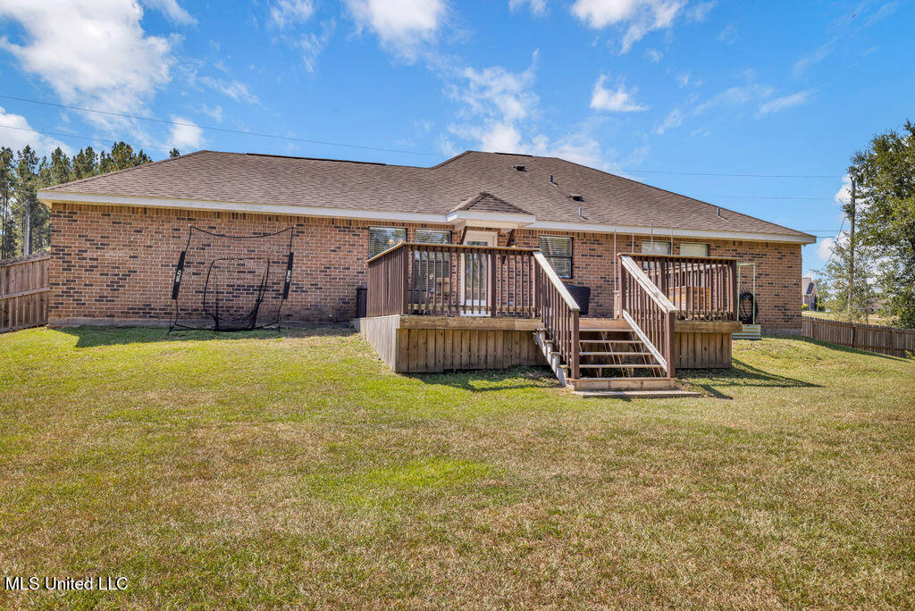 21615 East Ridge Drive Saucier, MS 39574 - Photo 4 of 36 21615ERidgeDr-28