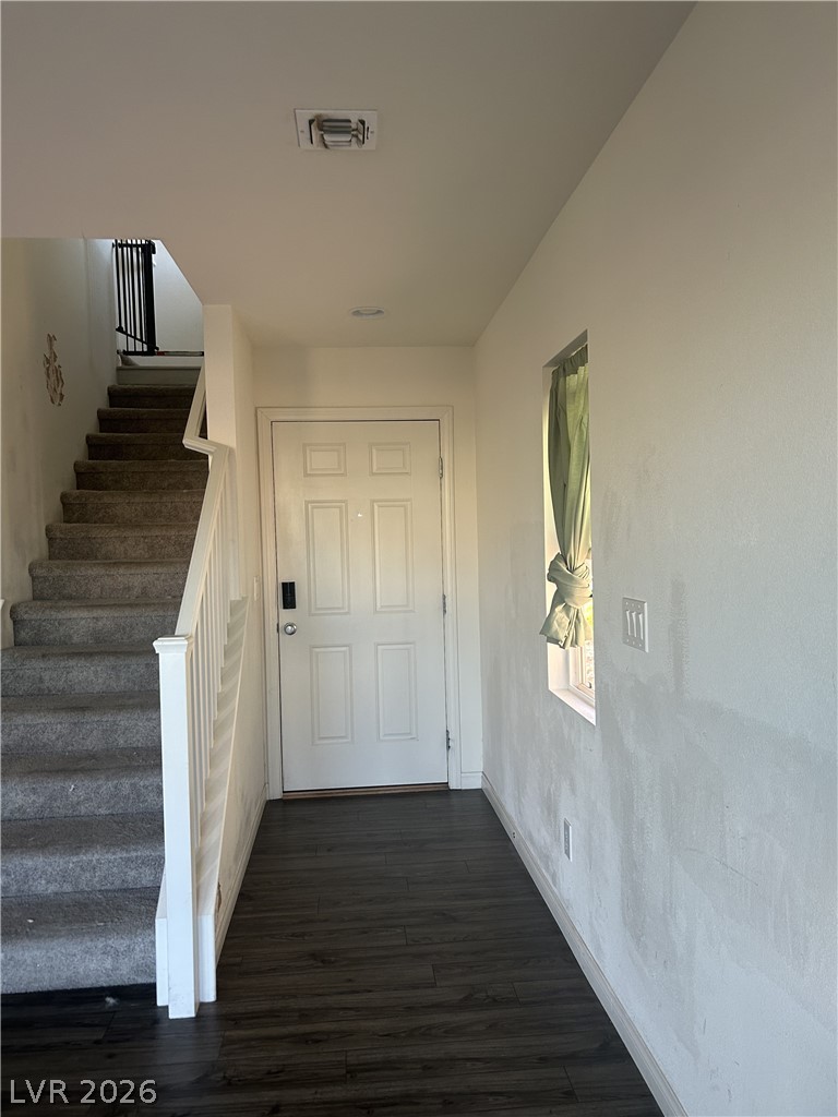 10638 Adobe Rnch Street Las Vegas, NV 89141 - Photo 5 of 35