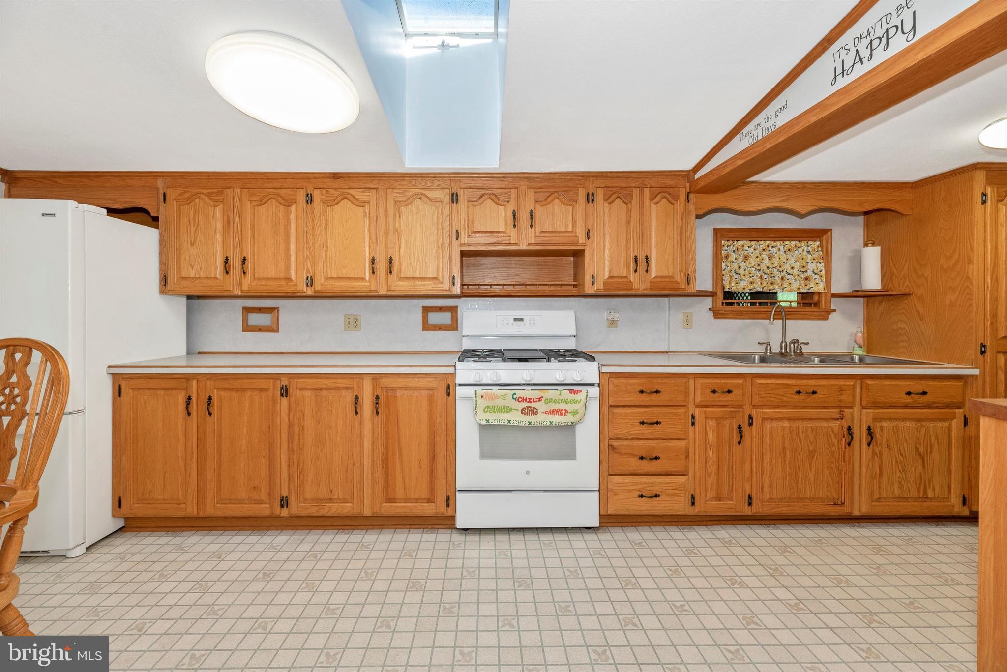 7810 Roddy Creek Road Thurmont, MD 21788 - Photo 12 of 53 Kitchen