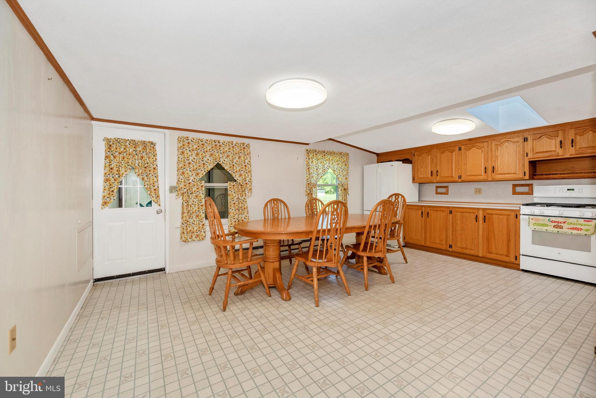 7810 Roddy Creek Road Thurmont, MD 21788 - Photo 14 of 53 Dining Area