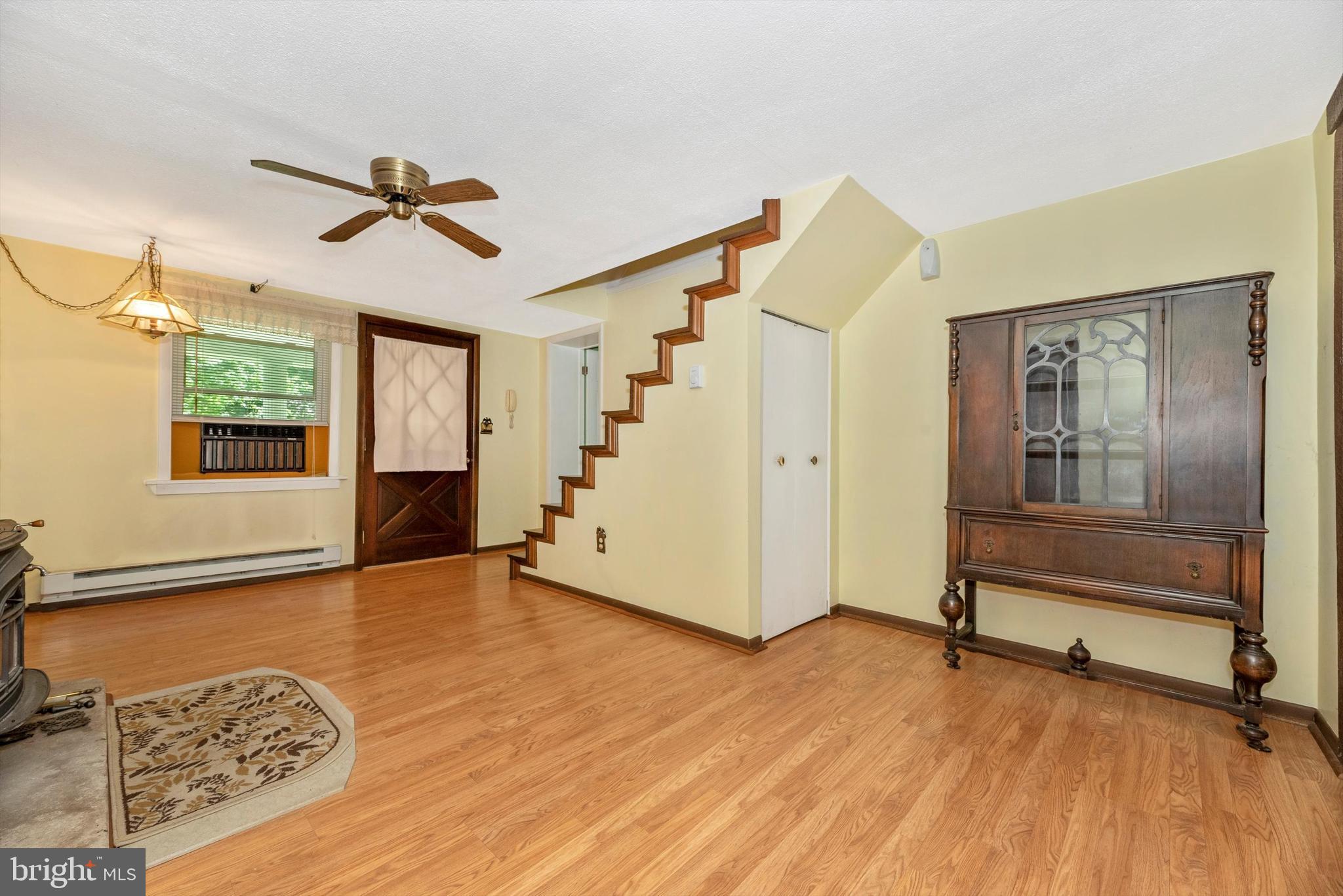 7810 Roddy Creek Road Thurmont, MD 21788 - Photo 3 of 53 Main Entry - Formal Living Room