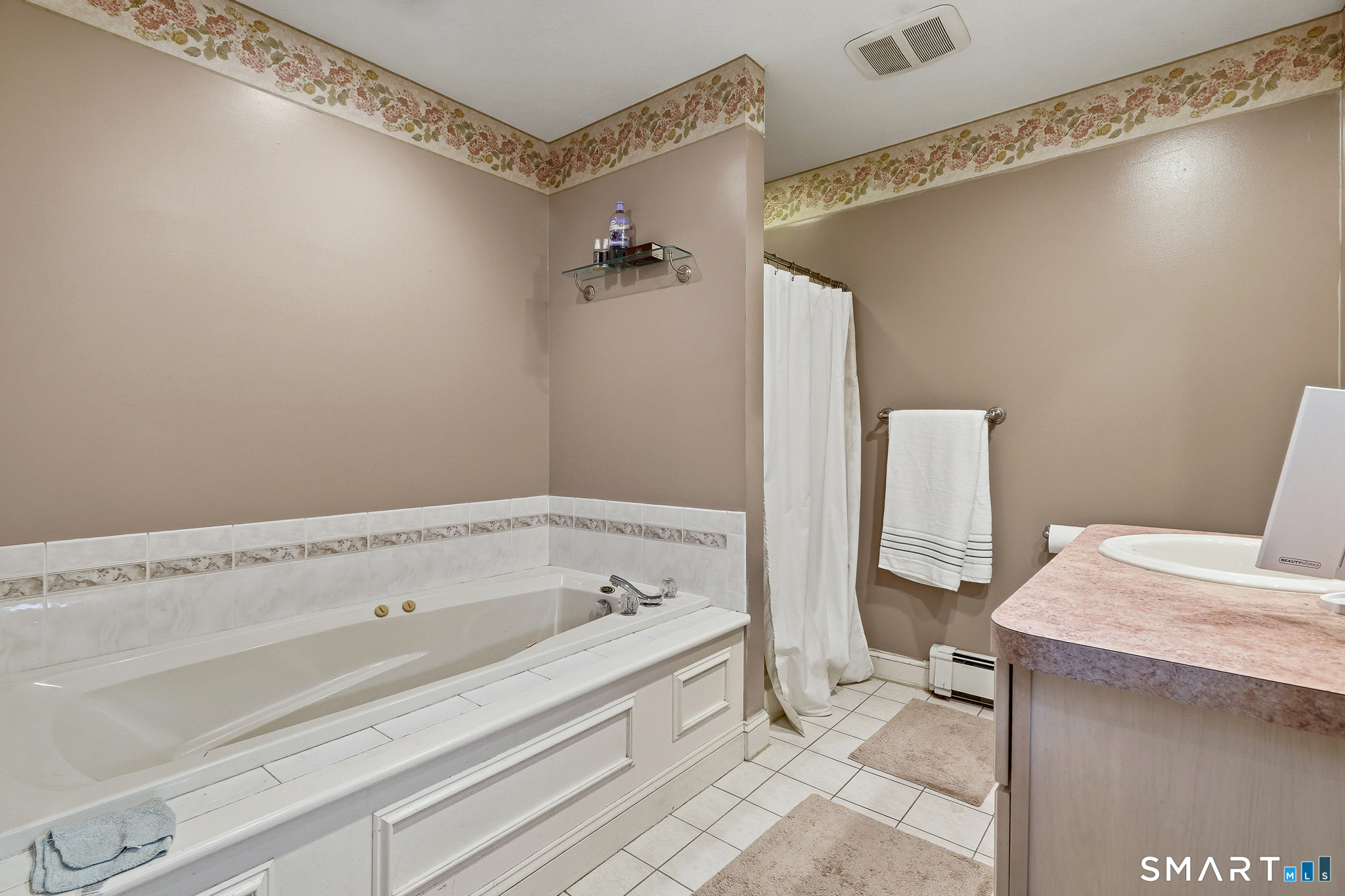 141 Elm Street Windsor Locks, CT 06096 - Photo 23 of 37