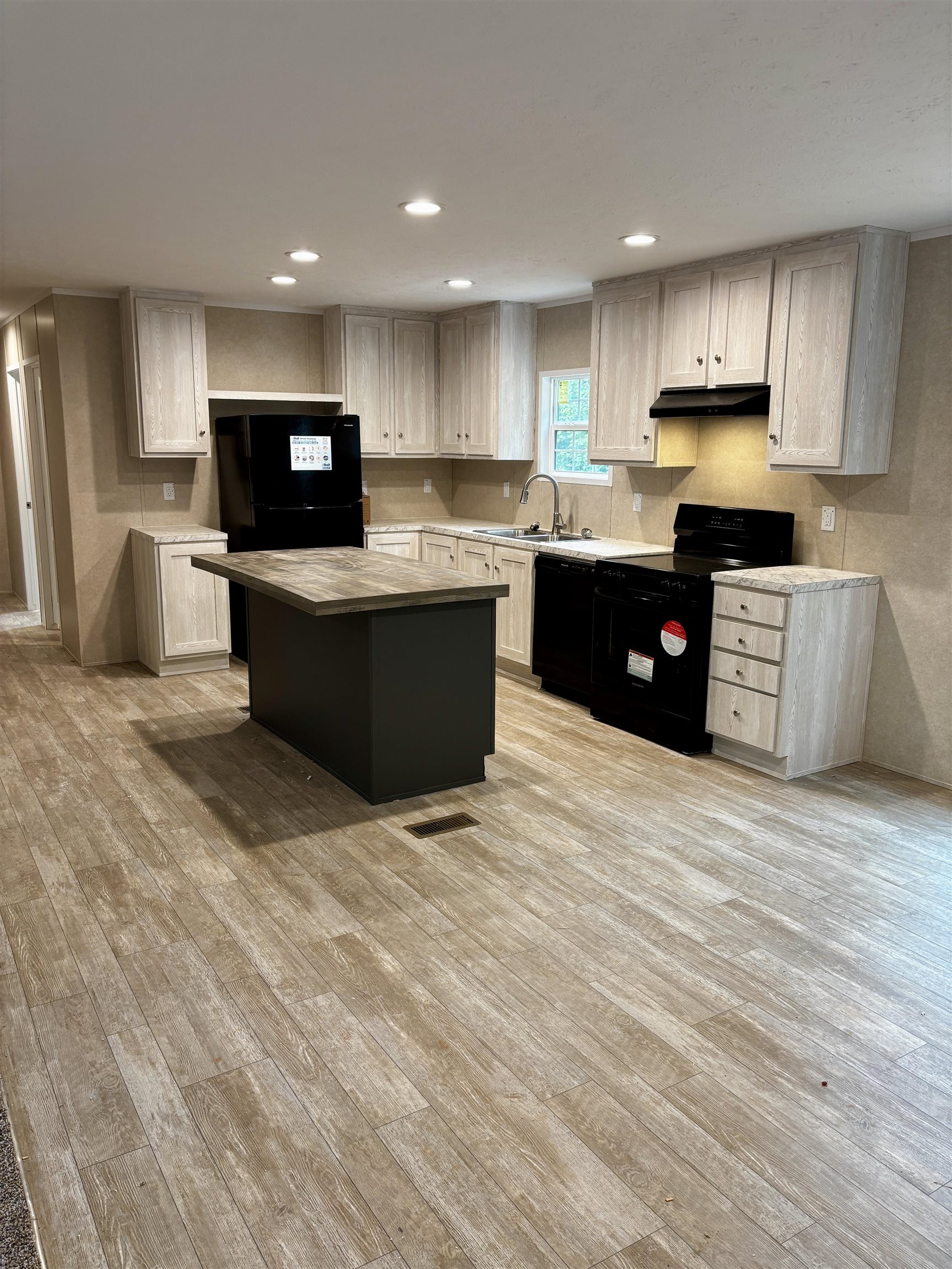 1460 State Rd S-42-423 Enoree, SC 29335 - Photo 4 of 17