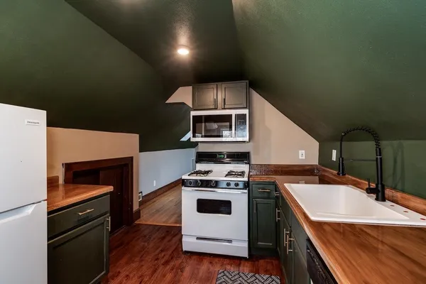 $699,500 | 1332 East Dayton Street, Madison, WI 53703