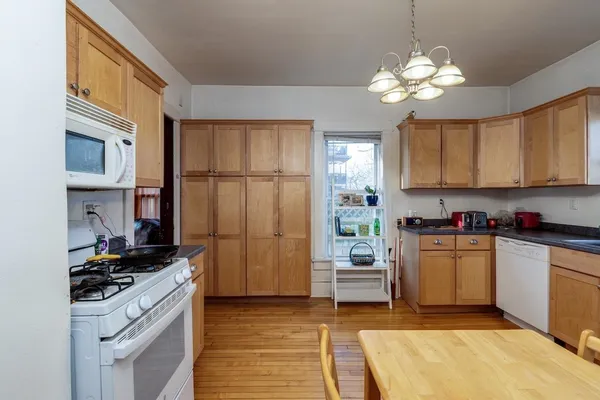 $699,500 | 1332 East Dayton Street, Madison, WI 53703
