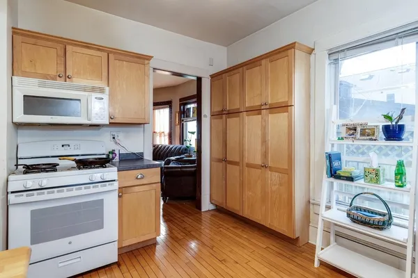 $699,500 | 1332 East Dayton Street, Madison, WI 53703