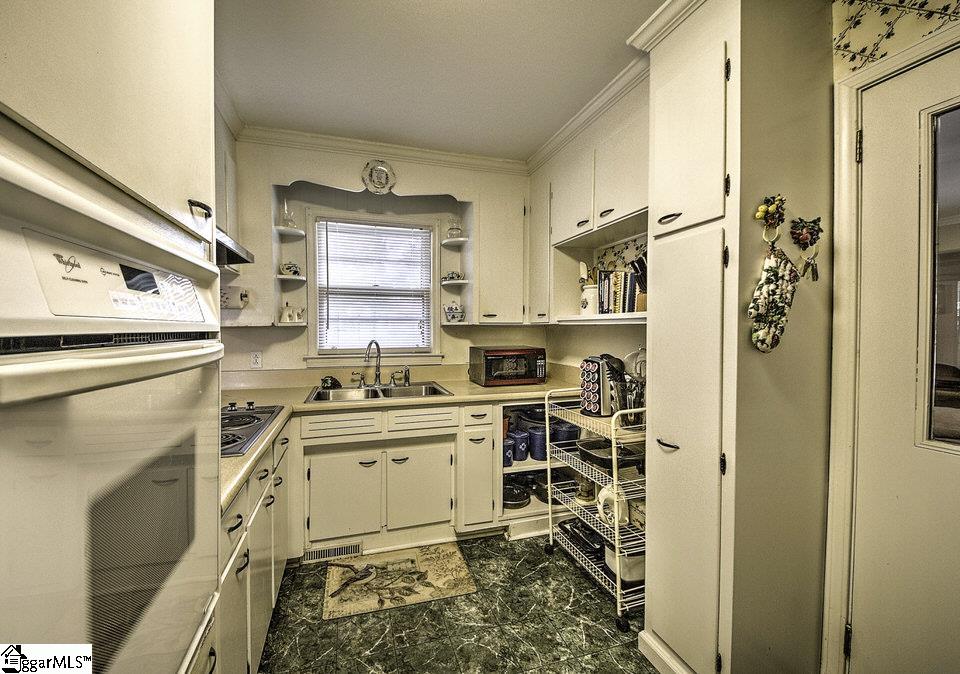 212 Garrett Street Fountain Inn, SC 29644 - Photo 13 of 30 Gallery Image 13