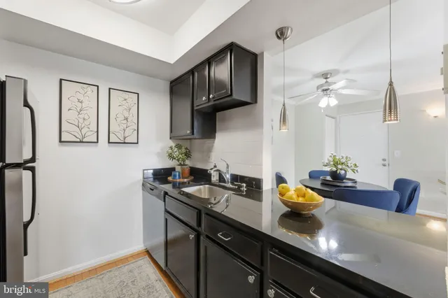 $310,000 | 14901 Rydell Road, Unit 303, Centreville, VA 20121