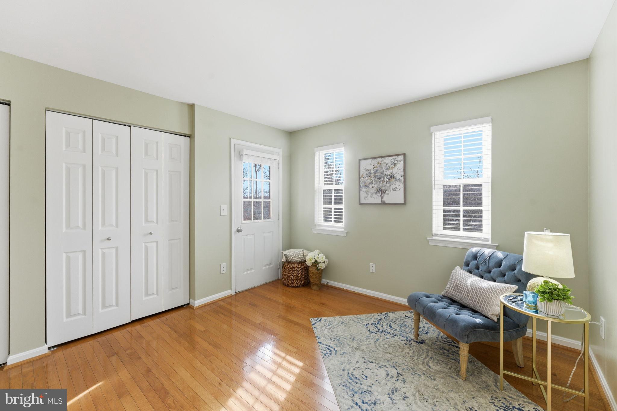 14901 Rydell Road, Unit 303 Centreville, VA 20121 - Photo 26 of 45 Bright and inviting entryway with charm.