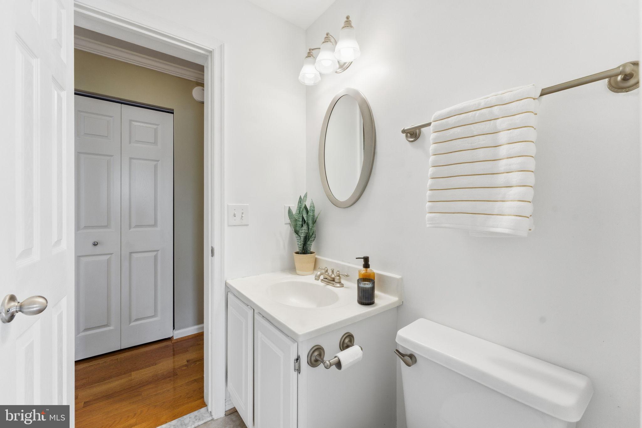 14901 Rydell Road, Unit 303 Centreville, VA 20121 - Photo 28 of 45 Bright and inviting bathroom oasis.