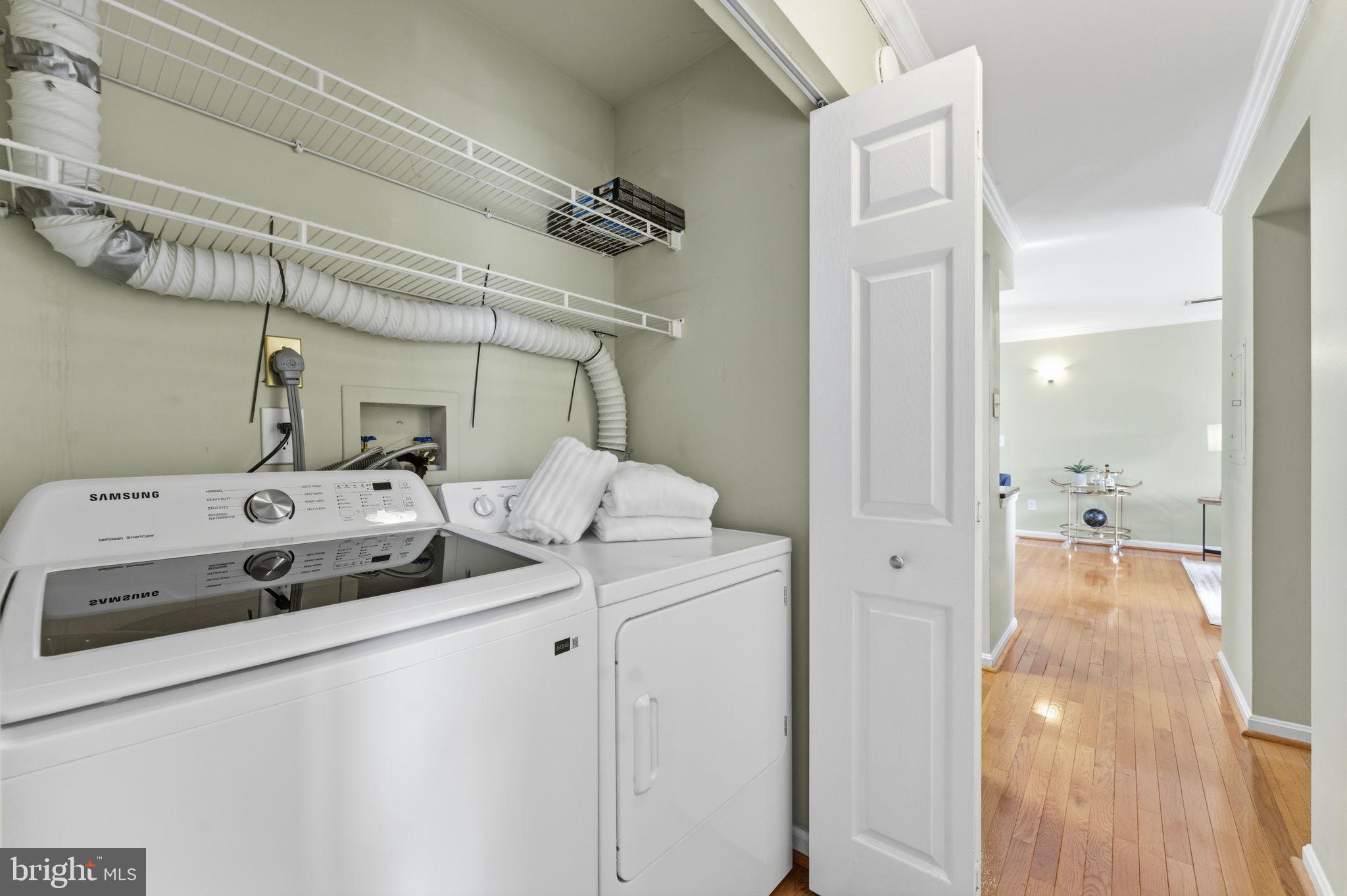 14901 Rydell Road, Unit 303 Centreville, VA 20121 - Photo 31 of 45 Modern laundry space with efficient design.