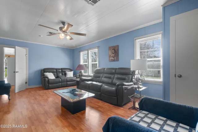 $180,000 | 7691 South I-49 Service Road, Opelousas, LA 70570