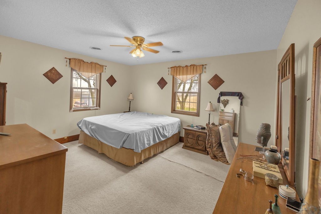 12793 Stocks Road Bethany, IL 61914 - Photo 22 of 33 Gallery Image 22