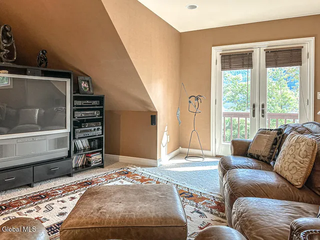 $4,650,000 | 7938 Lake Shore Drive, Hague, NY 12874