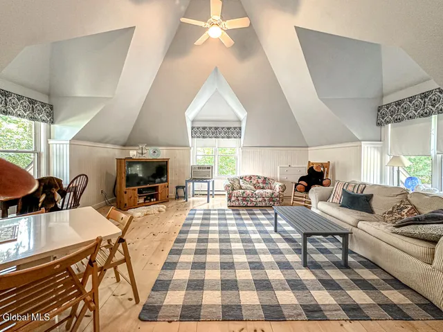 $4,650,000 | 7938 Lake Shore Drive, Hague, NY 12874