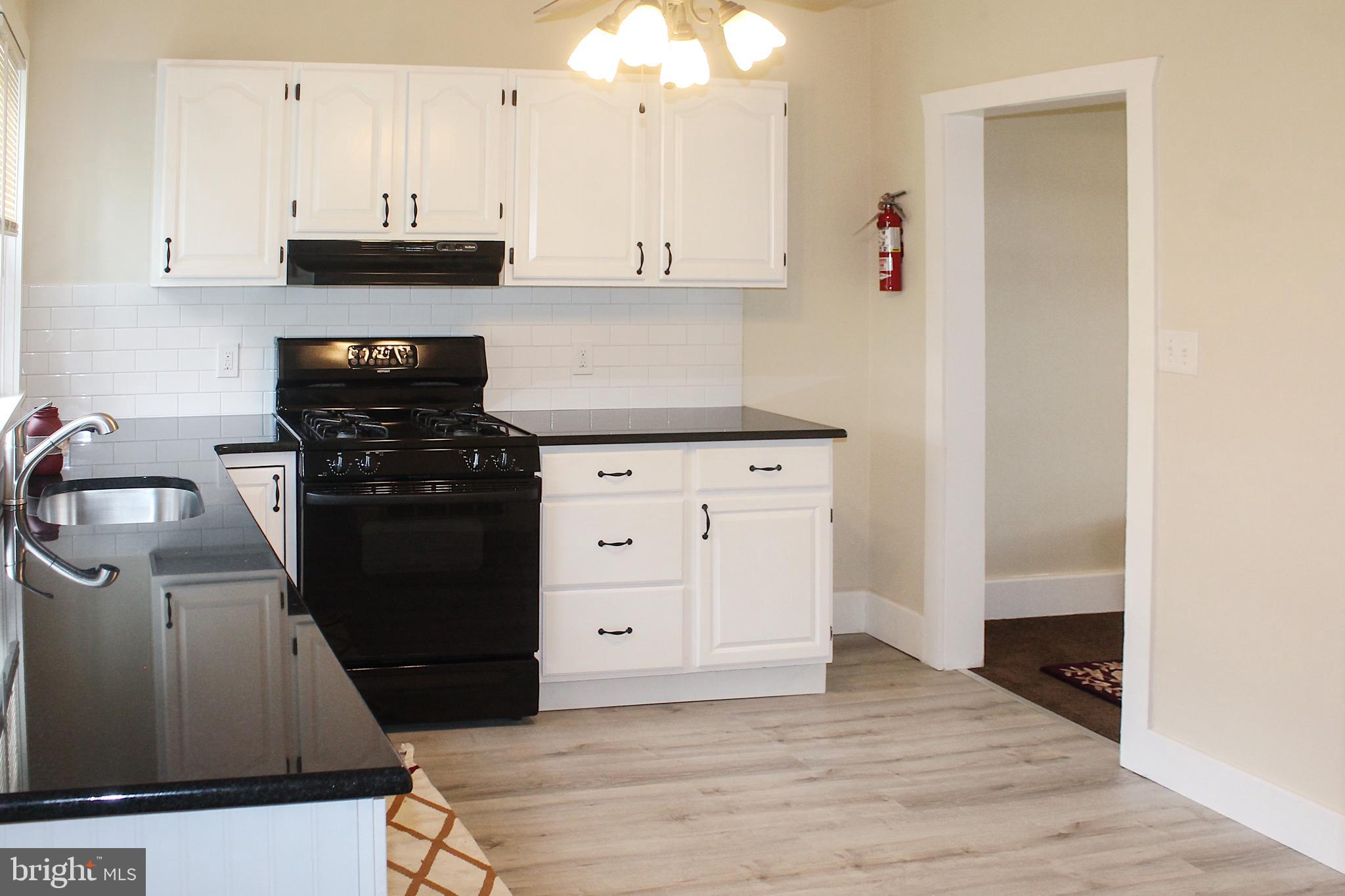 1126 West Ridge Road Marcus Hook, PA 19061 - Photo 6 of 21