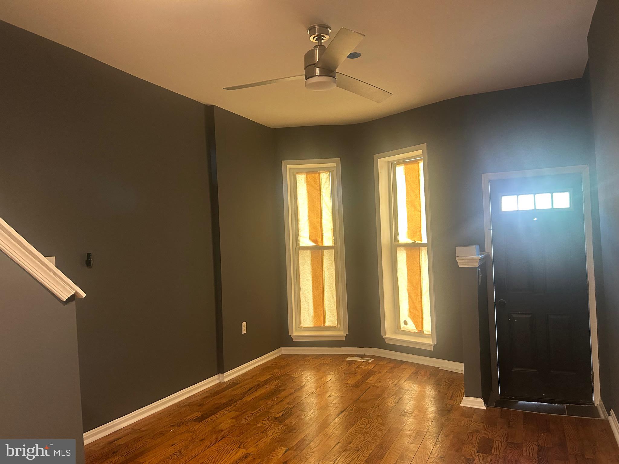 1516 North Mount Street Baltimore, MD 21217 - Photo 7 of 30 a view of an empty room and window