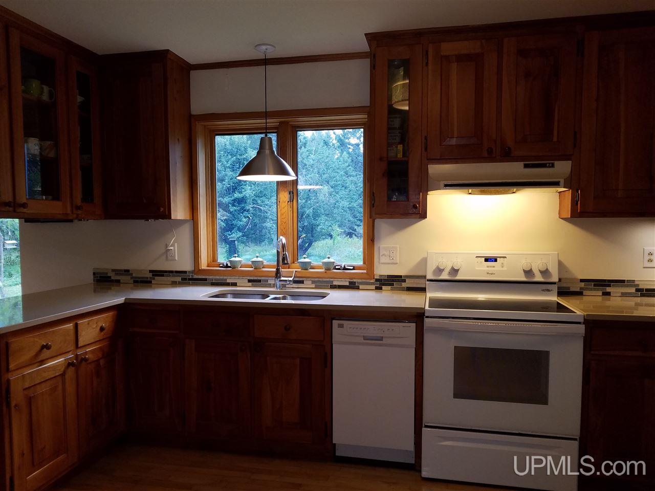 53357 Pontiac Road Hancock, MI 49930 - Photo 13 of 44 Gallery Image 13