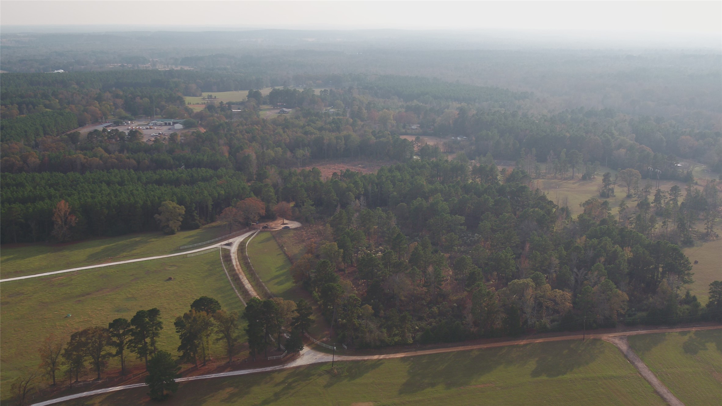 525 Kelly Ranch Road Jefferson, TX 75657 - Photo 3 of 6 a view of a bathroom